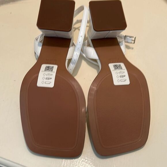 ASOS Women's 7 Strappy Block Heel White Faux Leather Square Toe Semi Formal New - Picture 7 of 11